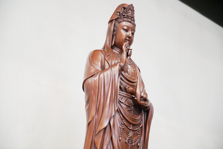 Elegant Bronze Cast Avalokiteshvara Statue