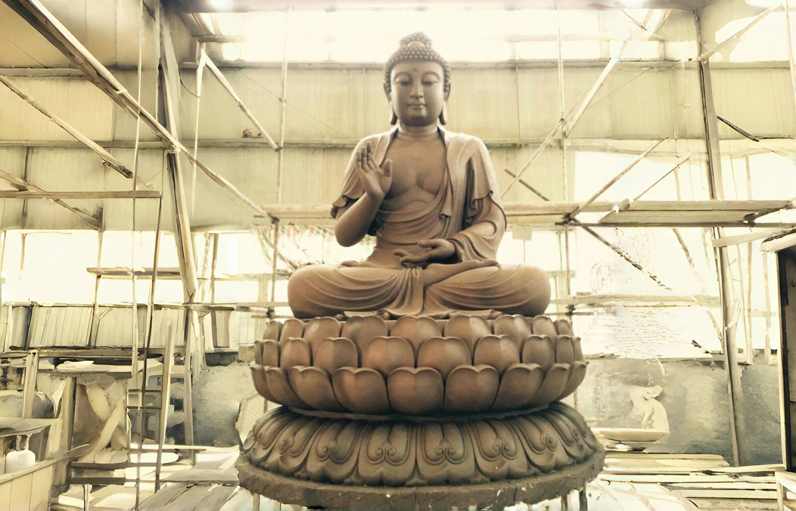 Clay Design of Custom Tibet Buddha Statue